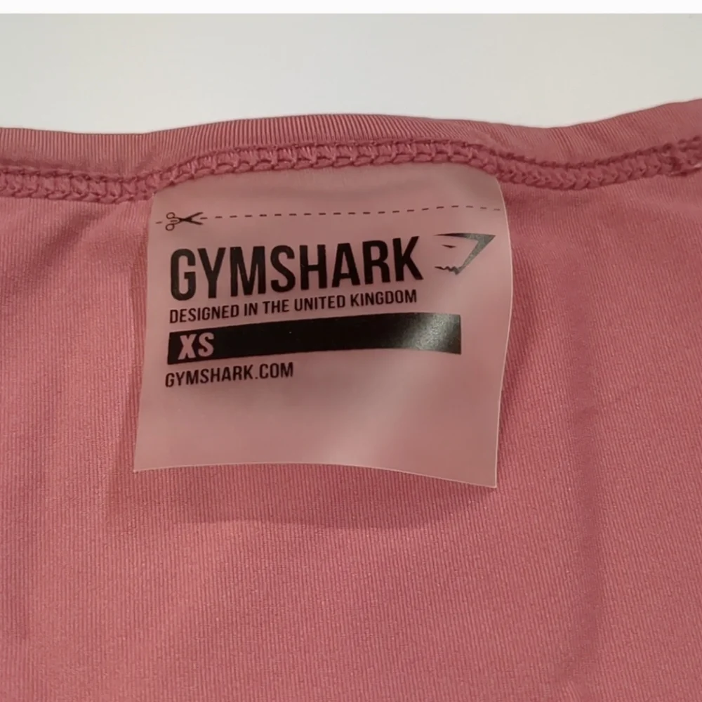 Gymshark Rose and Maroon Workout Set - Picture 4 of 9